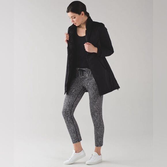 Lululemon Jet Pants Power Luxtreme Jacquard Black White Size 4 - Picture 1 of 14